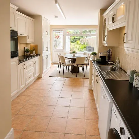 Three Bedroom In Town Centre Casa vacanze Cill Airne